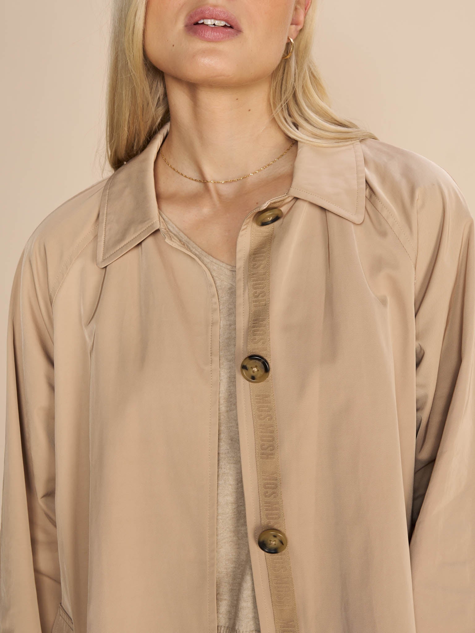 Modelshot / Sesame / Detail